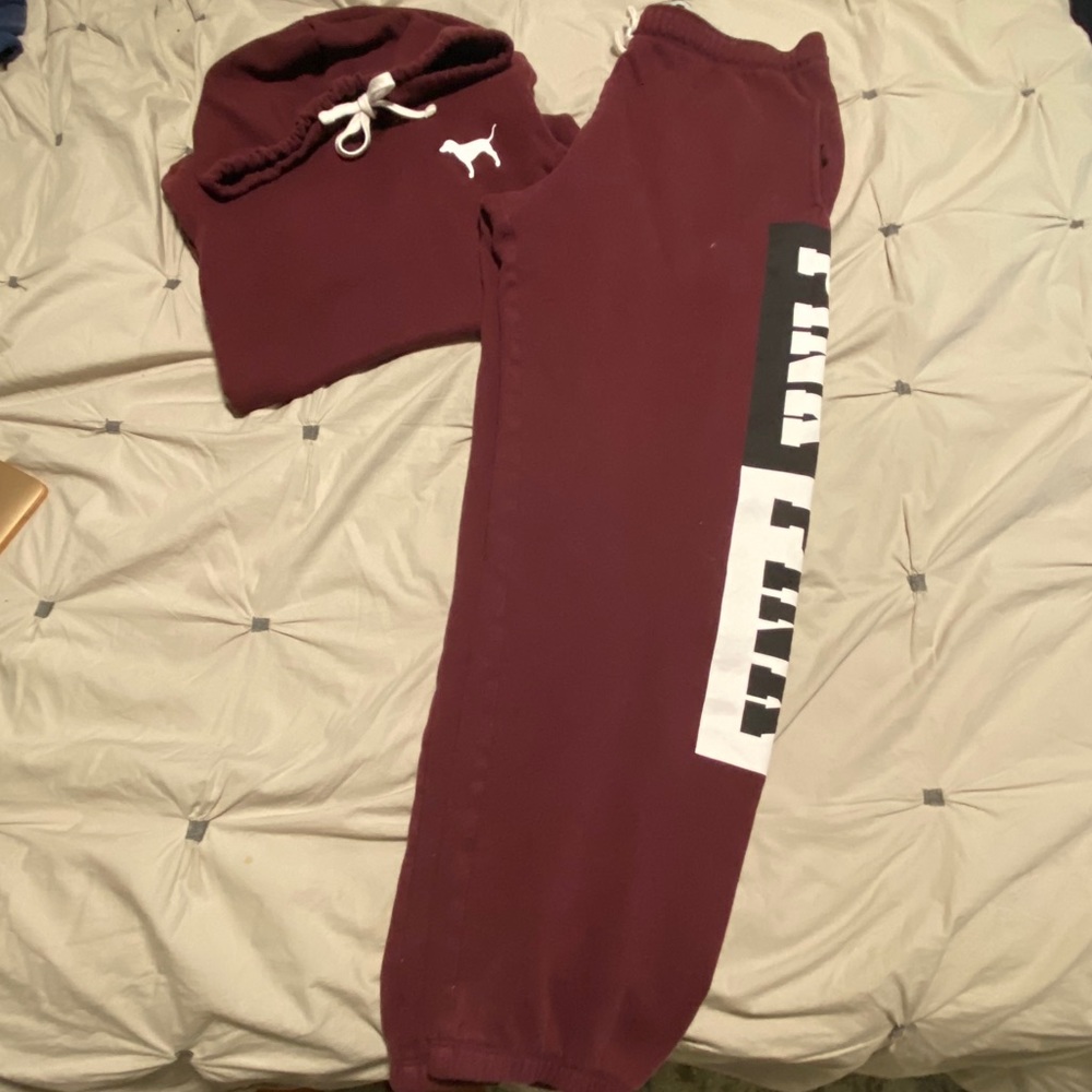 Size L VS Matching Outfit